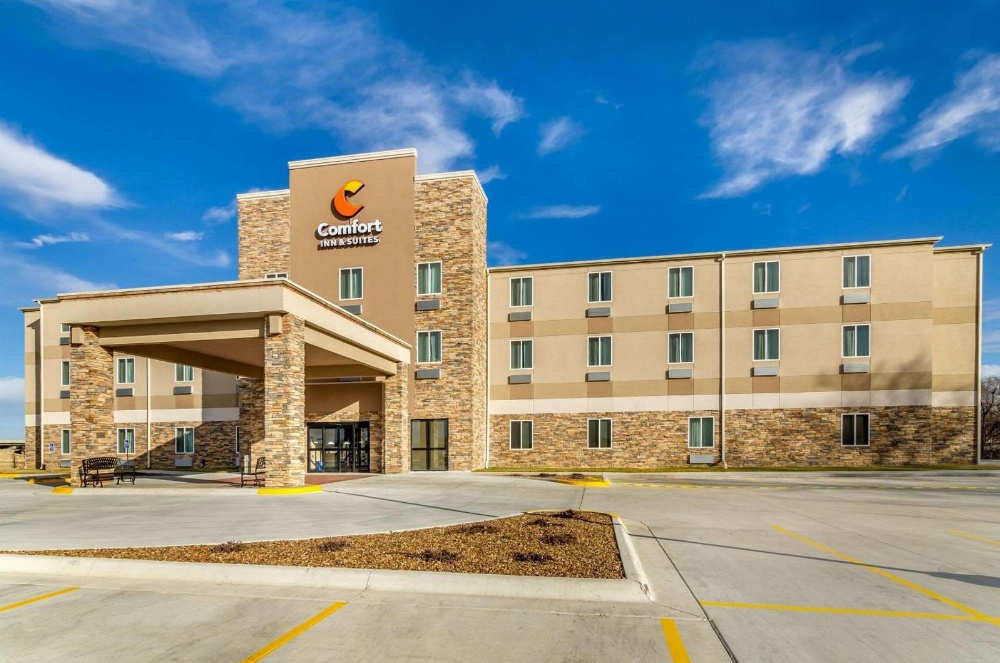 Comfort Inn & Suites Salina North Main image
