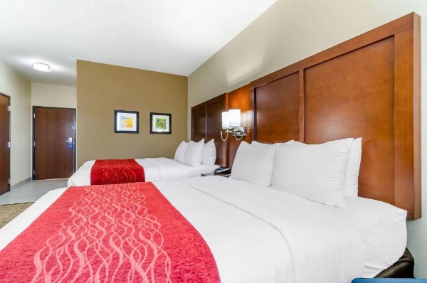 Comfort Inn & Suites Salina North image 15