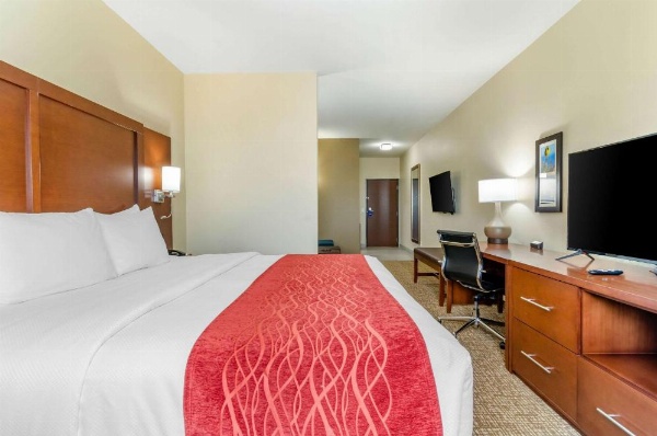 Comfort Inn & Suites Salina North image 20